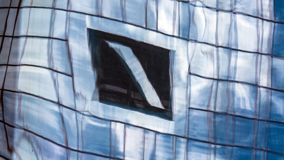 Deutsche Bank stockt Eigenkapital mit neuer Anleihe auf