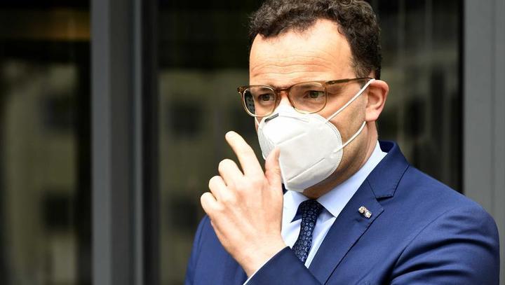 Spahn will mit Immunitäts-Ausweis das Grundgesetz aushebeln