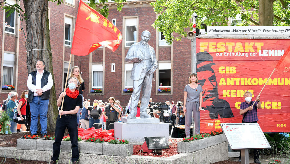 Erlaubt: Linksextremisten errichten Lenin-Statue in Gelsenkirchen