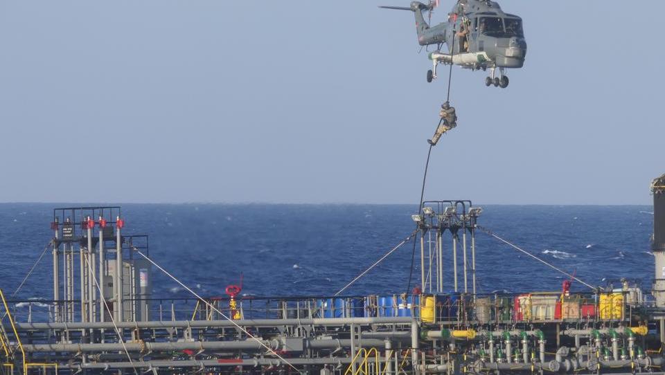 Bundeswehr-Einsatz gegen türkisches Frachtschiff löst diplomatische Spannungen aus