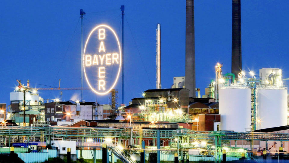 Bayer muss Milliardenverlust hinnehmen wegen schwachen Agrargeschäfts