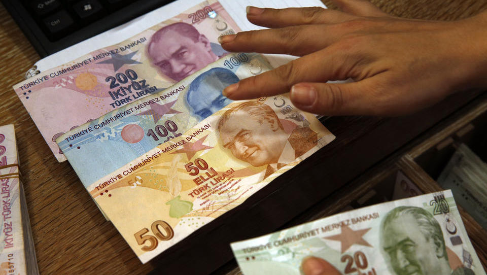 Nach Rücktritt des Finanzministers: Türkische Lira erholt sich kräftig