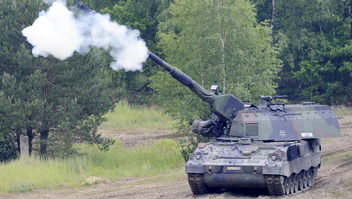 Nato kündigt milliardenschwere Verträge für Artilleriegeschosse an