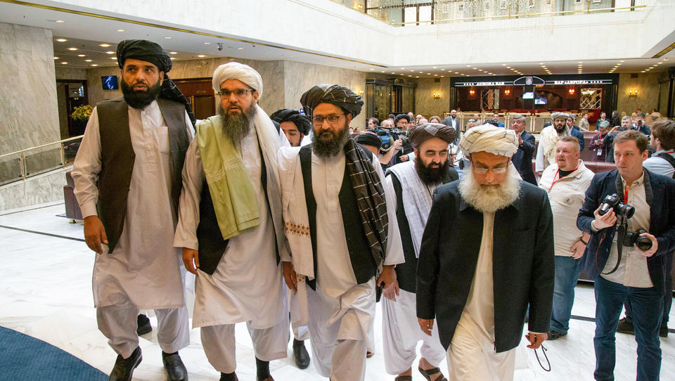 Taliban erobern erstmals Provinzhauptstadt, Zivilisten fliehen aus Todesangst