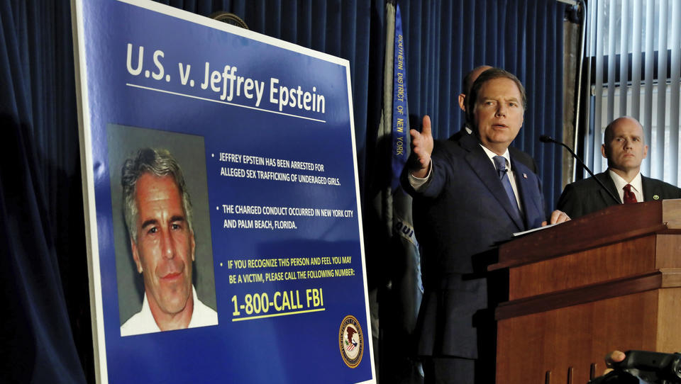 Nächster Coup beim Epstein-Skandal: Französische Polizei nimmt Model-Agent fest