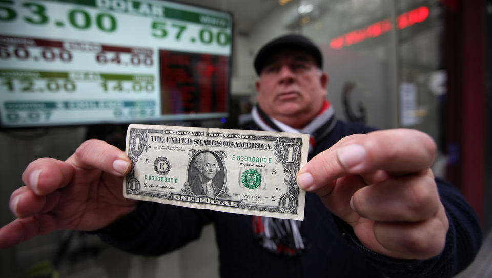 Argentinien bekämpft Währungskollaps: Bauern müssen Devisen in Peso tauschen
