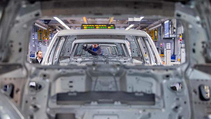 Deutsche Autobauer führen Kurzarbeit wegen Lieferengpässen bei Halbleiter-Chips ein