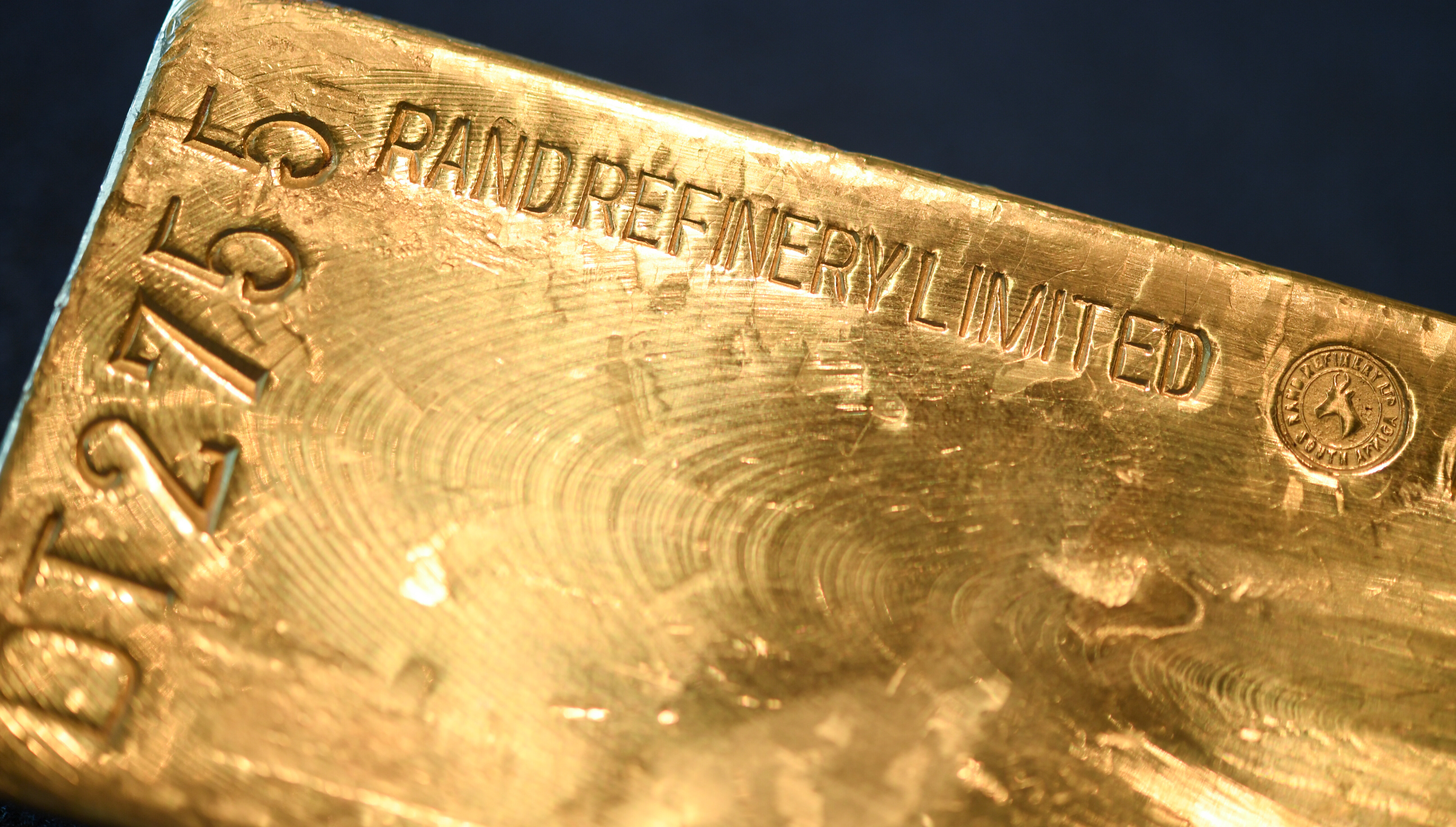 Goldpreis treibt Zentralbanken: Gold überholt den Euro 