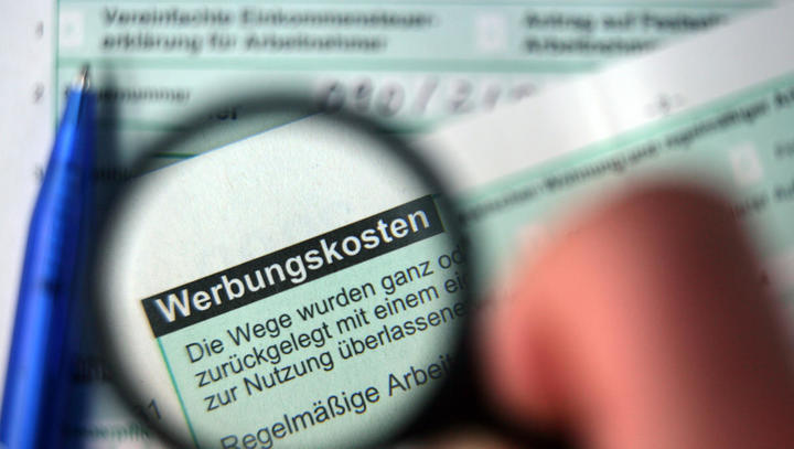 Werbungskosten: Das alles können Sie von der Steuer absetzen Werbungskosten: Das alles können Sie von der Steuer absetzen