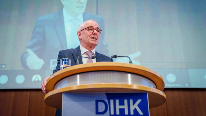 IHK-Tag 2024 in Berlin: „Dimension des Fachkräftemangels wird noch immer unterschätzt“ 