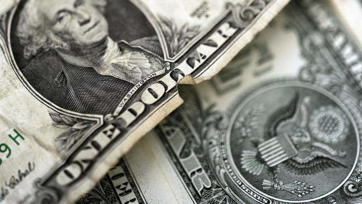 Zentralbanken halten an Dollar-Reserven fest - vorerst