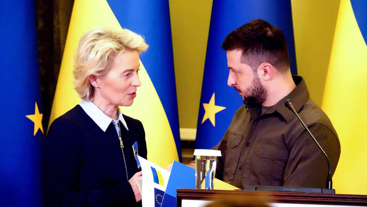  Von der Leyen: EU soll Schulden aufnehmen, um Ukraine zu finanzieren