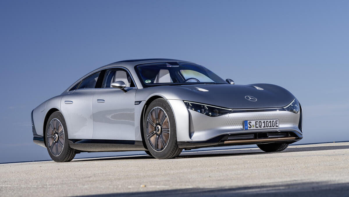 Mercedes kämpft mit Absatzrückgang – Luxusstrategie soll Schwäche in China ausgleichen