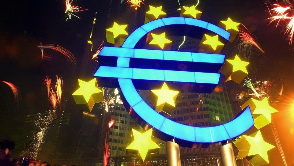 EZB-Direktorin: Zu frühe Zinserhöhung könnte Aufschwung abwürgen