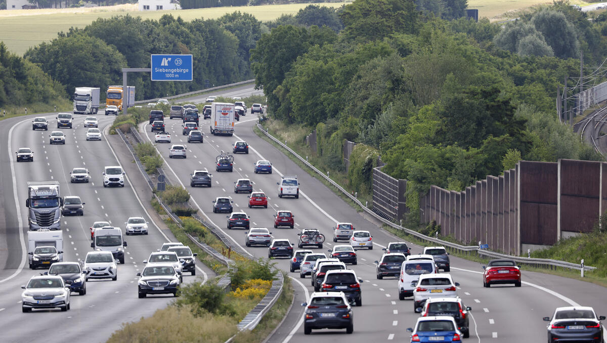 Mobilitätsstudie zeigt Wandel: Autos stehen öfter still – Fußverkehr gewinnt an Bedeutung