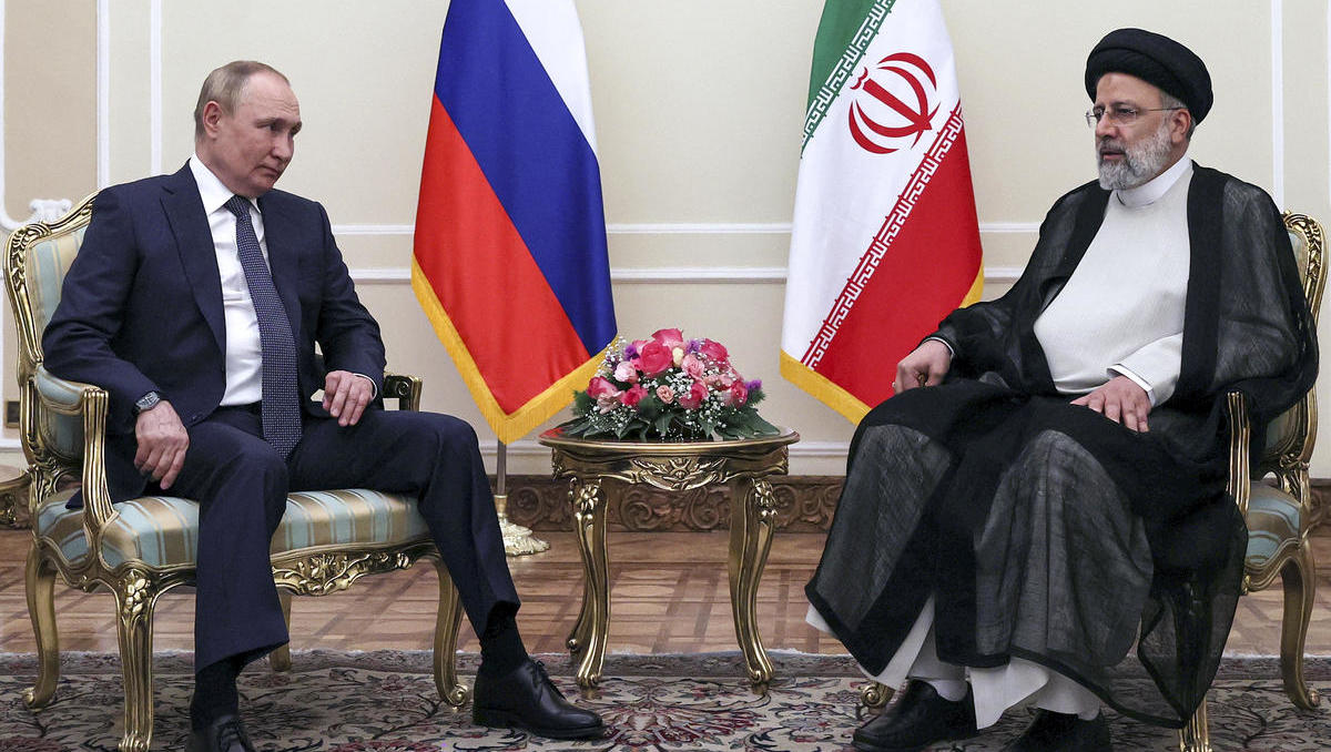 Russland und Iran schließen bedeutende Energie- und Währungsdeals ab 