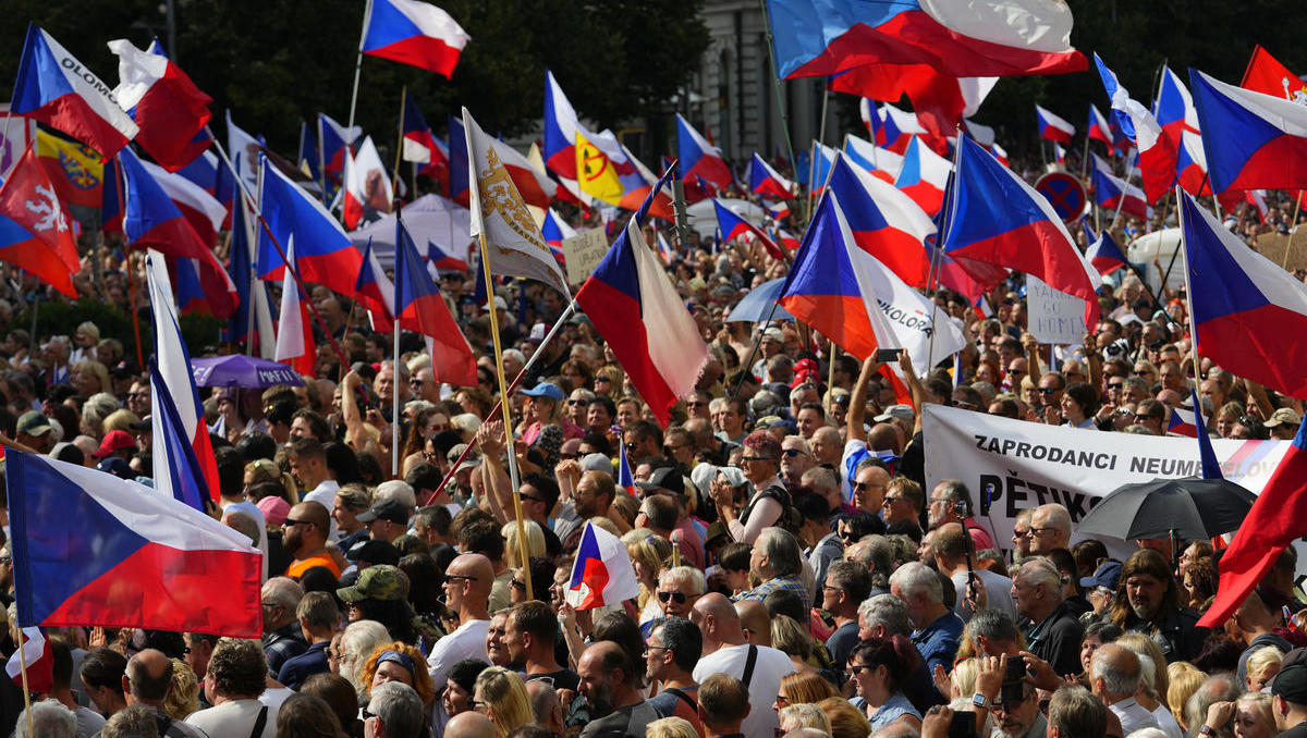 Prag: Zehntausende demonstrieren gegen hohe Energiepreise und Russland-Sanktionen 