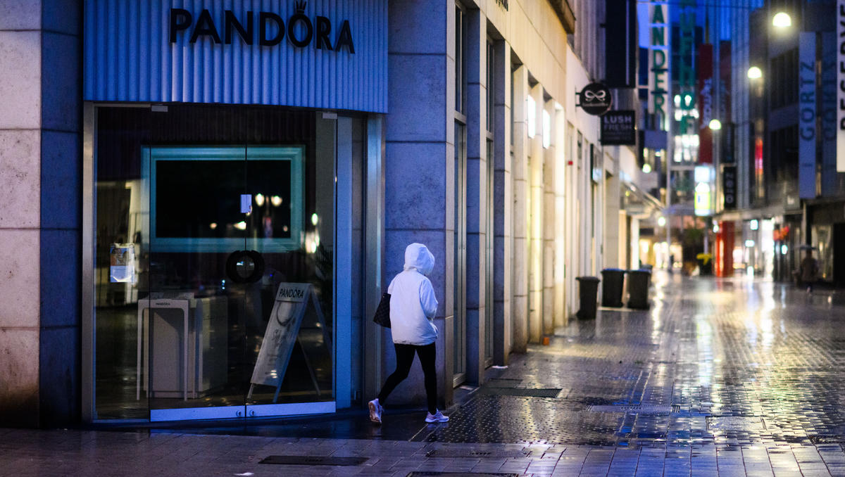 Pandora und Amazon decken globales Fälschernetzwerk auf