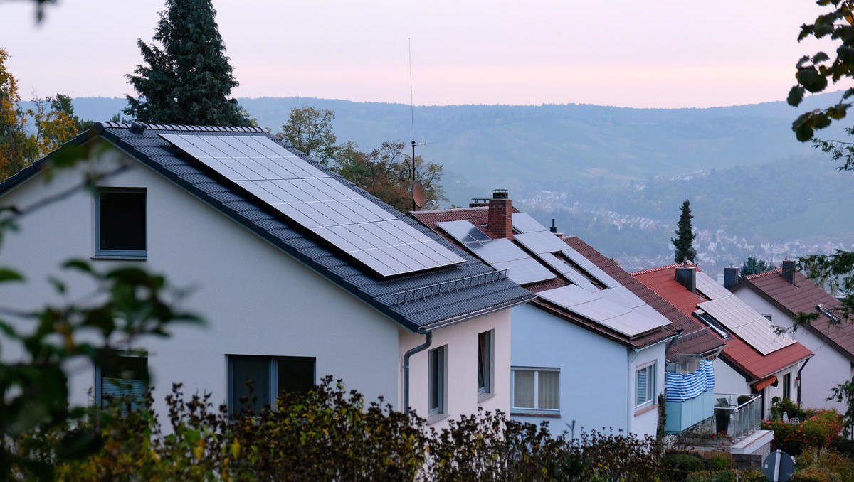 Solarenergie im Keller: Immer mehr Haushalte speichern Strom