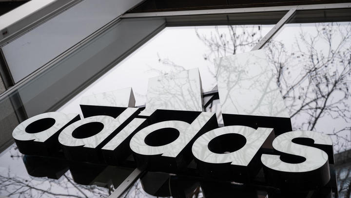 Gericht stoppt Adidas-Werbung mit Klimaversprechen