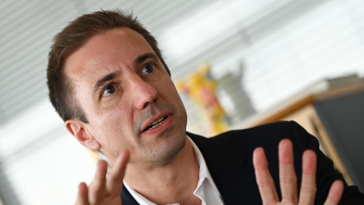 Opel-Chef Florian Huettl: Kann sein leiser Kurs die Traditionsmarke retten?