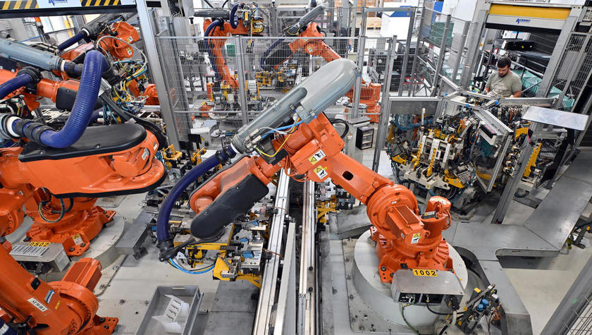 Produktion unter Druck: Warum Deutschland die Verlagerung nach Osteuropa bereut