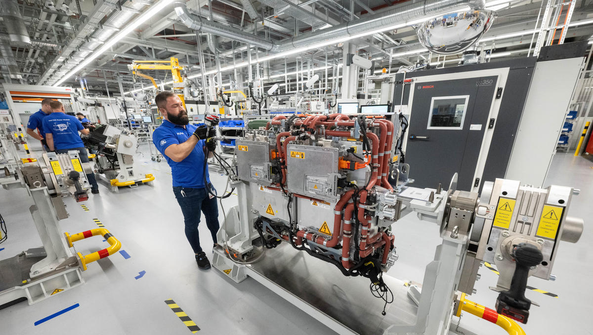 Milliarden-Investition: Bosch baut künftig Wasserstoff-Motoren