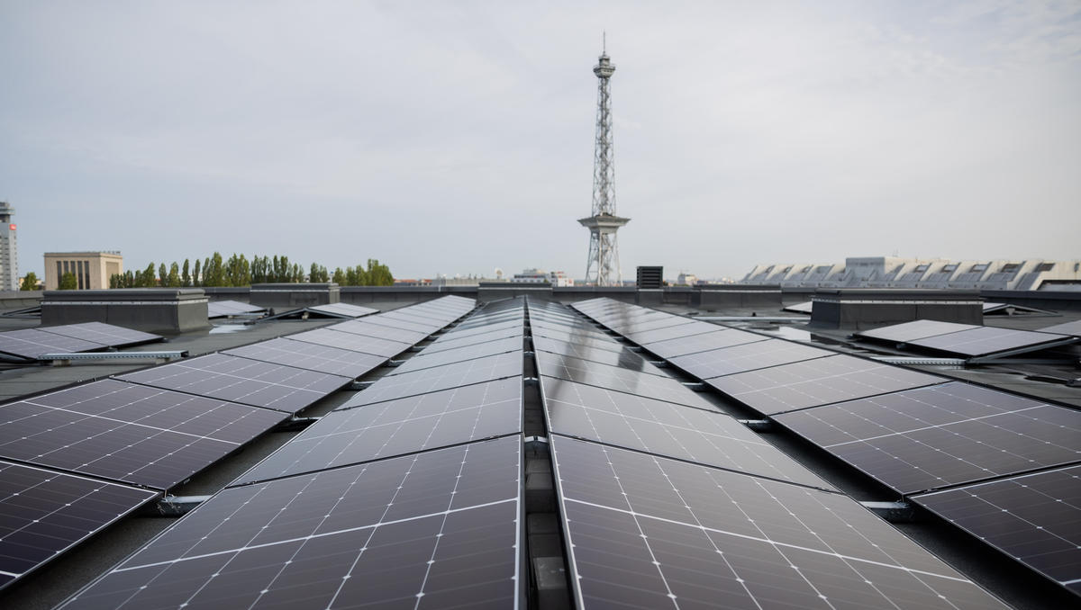 Lindner gegen größere Subventionen für Hersteller von Solarpanelen
