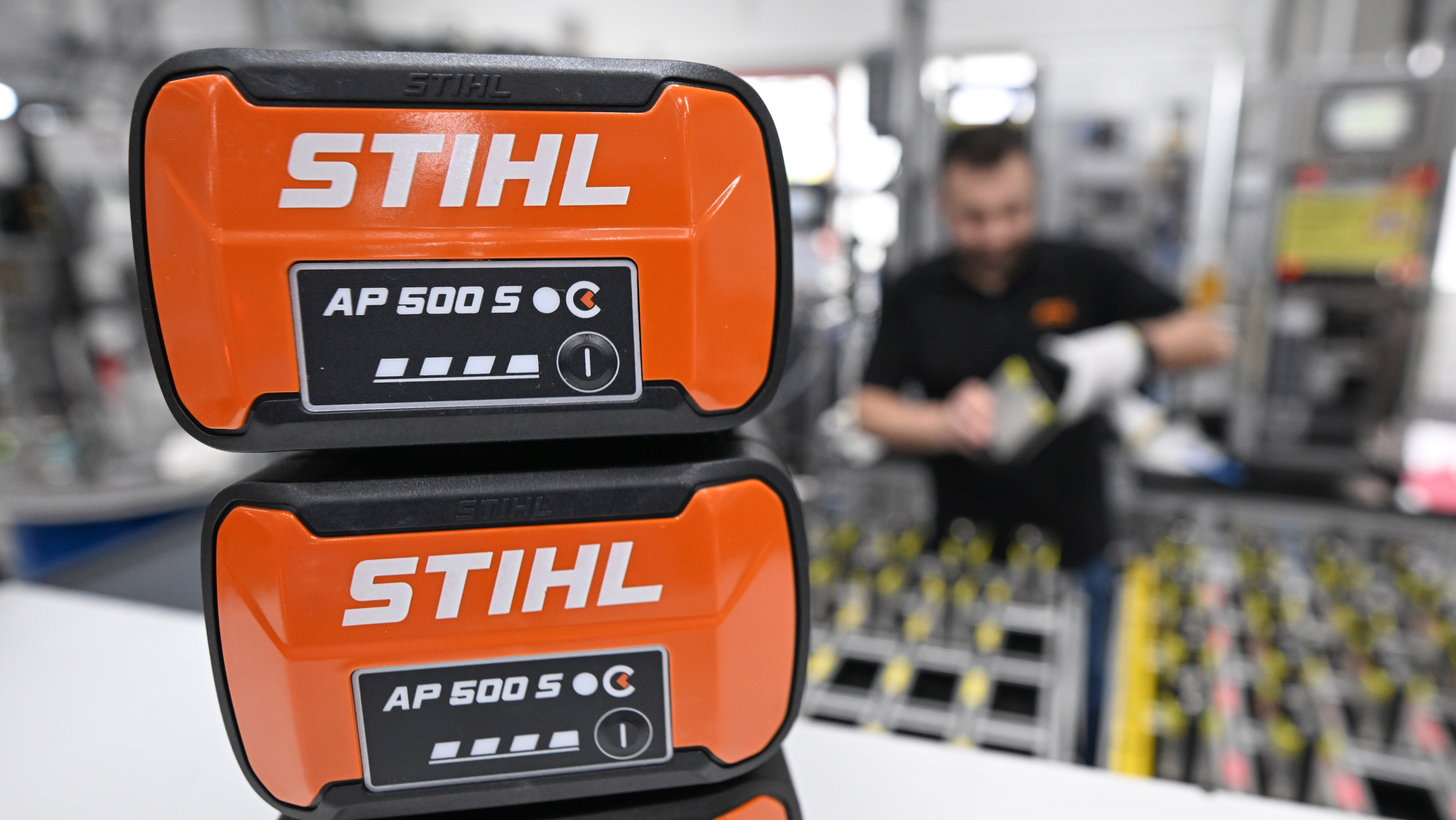 Stihl lagert aus: Entwicklung und Produktion der Mähroboter geht nach China
