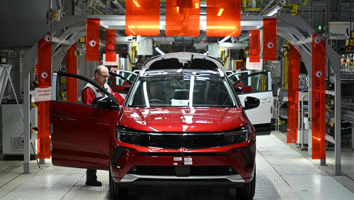 Stellantis-Aktie im Fokus: Opel forciert Elektro-SUV auf chinesischer Leapmotor-Basis