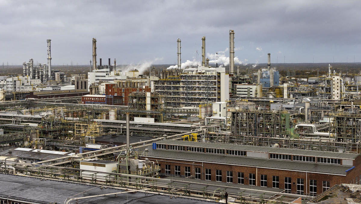 Chemiebranche kämpft mit hohen Kosten – Hoffnung auf die Bundesregierung