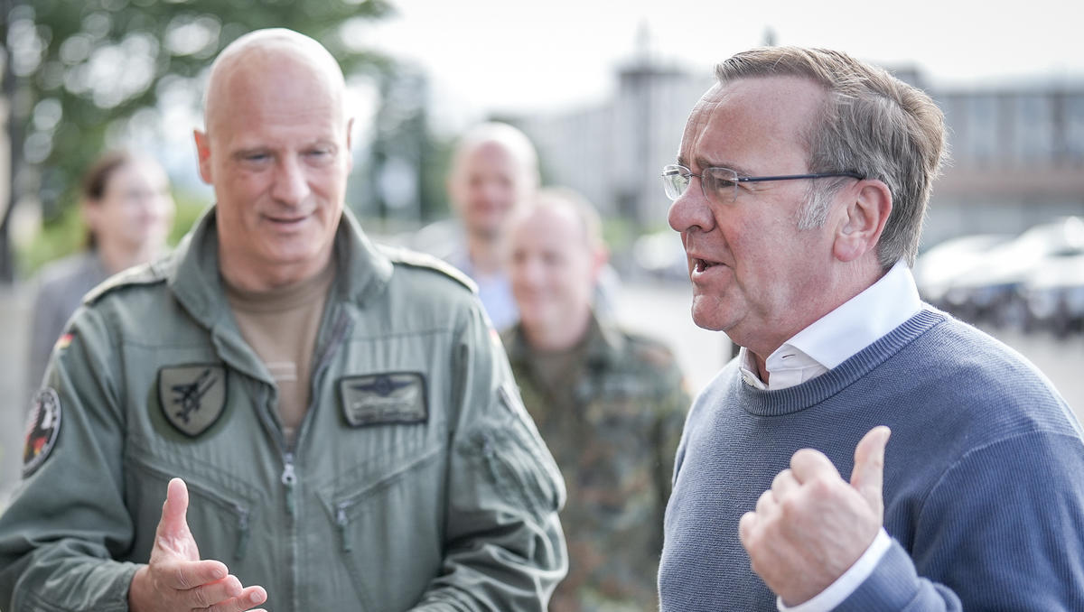 FDP geht von der Fahne: Absage an Wehrpflicht schlägt im Bundestag ein wie „Friendly fire“