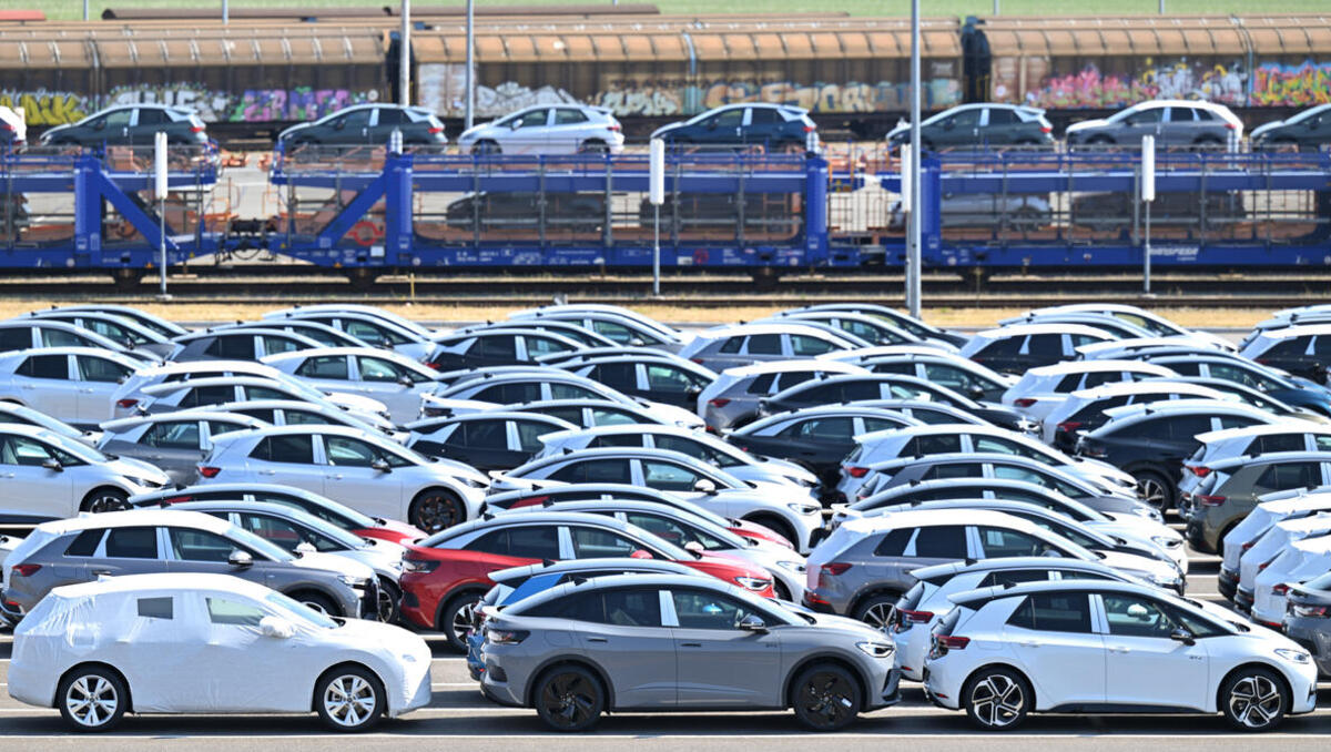 Stimmung hellt sich auf – Hoffnung für Autobranche und Chemie