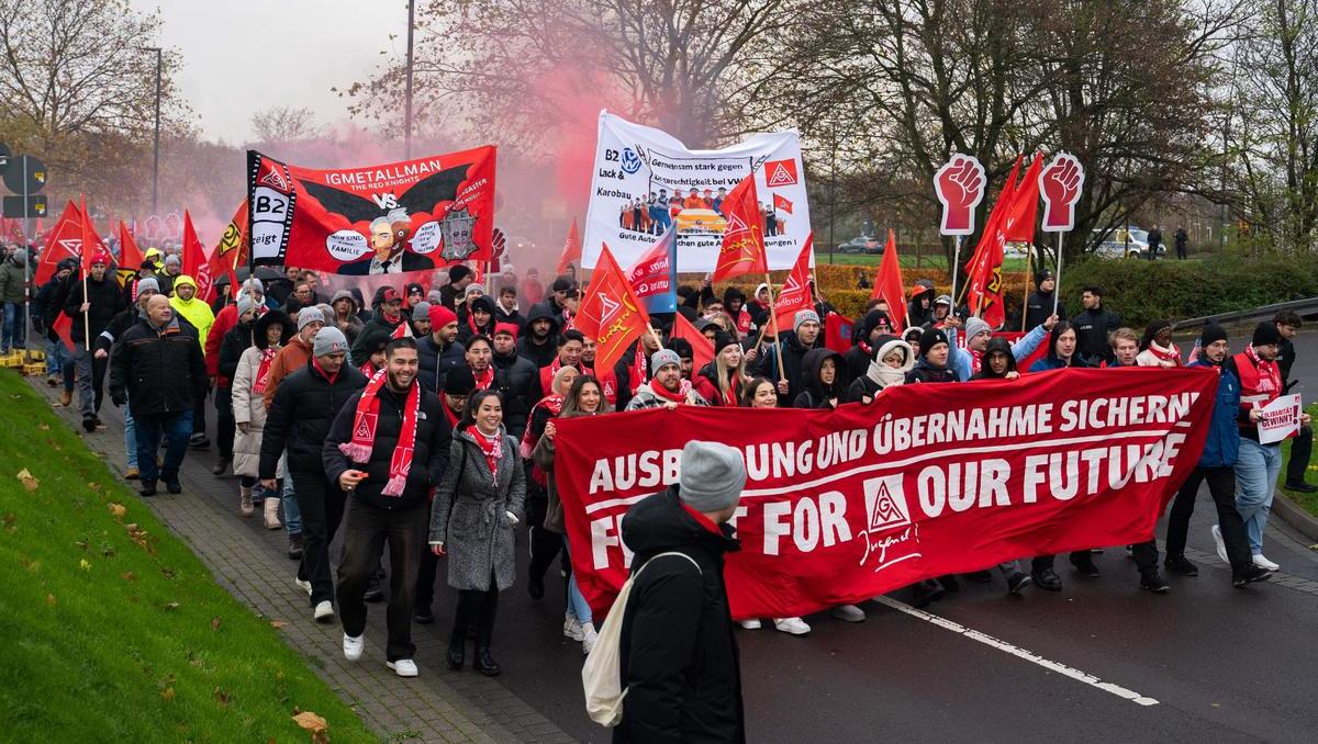 VW hält an Werksschließungen fest - Sparansage auch bei Bosch