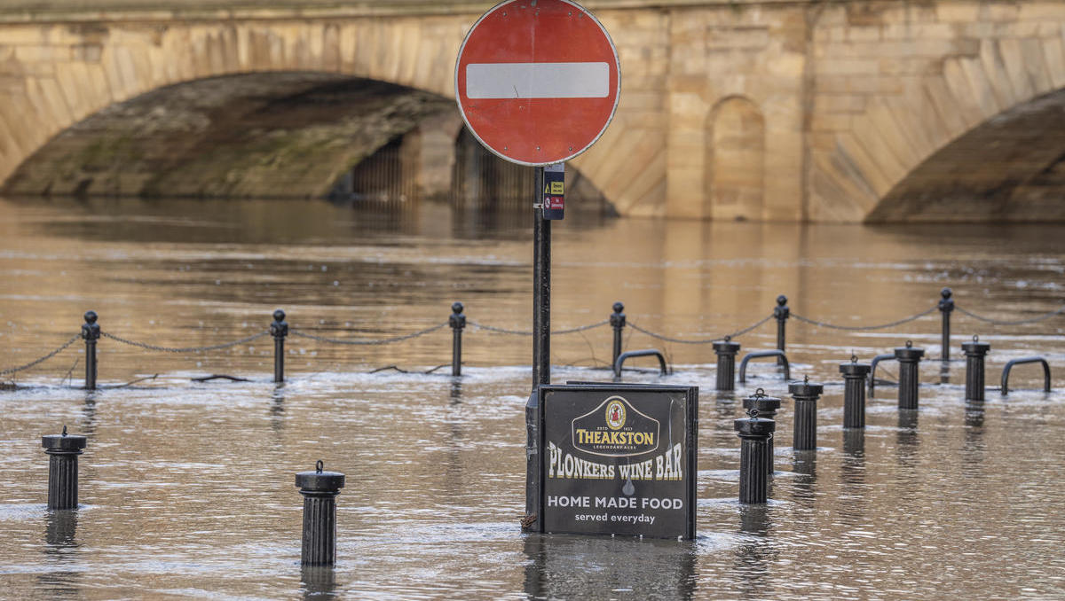 Extreme Wetterereignisse 2024: Wie Klimawandel den Wasserkreislauf aus dem Gleichgewicht bringt