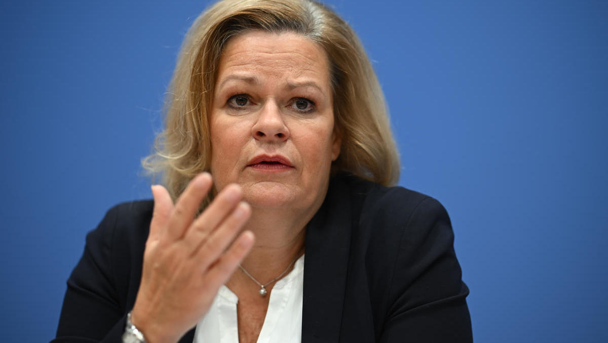 Desinformation und KI-Fakes zur Bundestagswahl? Innenministerin Faeser will Wahlmanipulation verhindern 