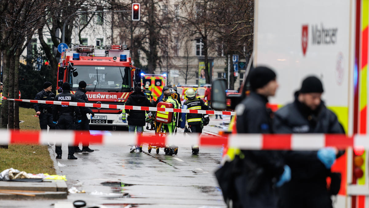 München: Auto fährt in Menschenmenge - Fahrer laut Polizei 24-jähriger Afghane