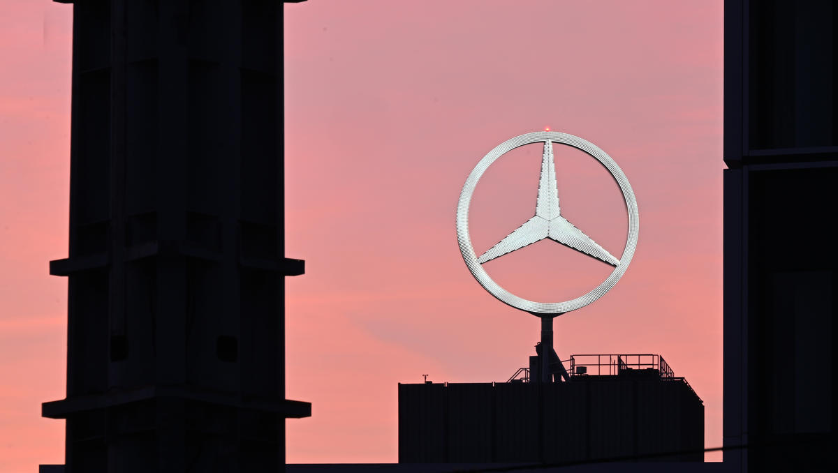 Mercedes-Aktie unter Druck: Gewinneinbruch und US-Markt-Prognose enttäuschen Anleger