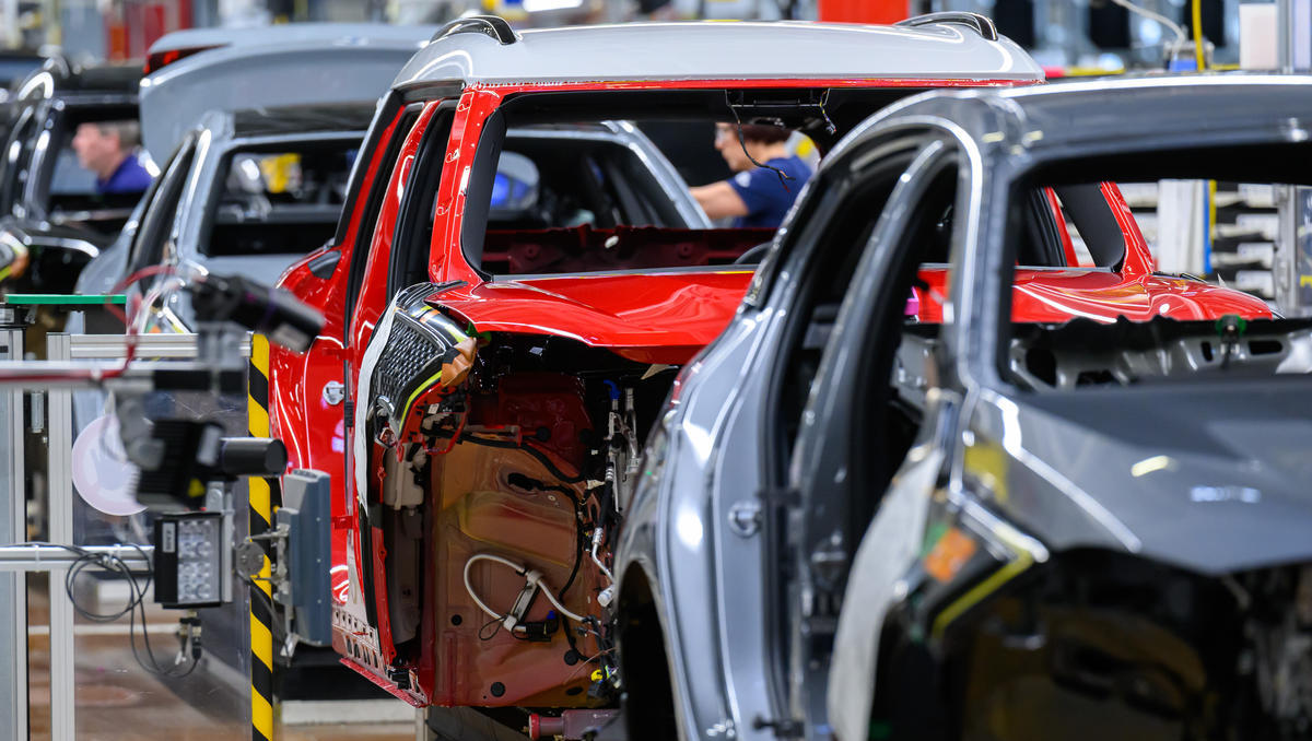 Autoindustrie unter Kostendruck: Stellenabbau in Deutschland nimmt zu