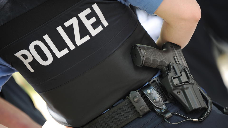 Corona-Kontrolle in Leipziger Bar gerät außer Kontrolle – Polizei gibt Warnschuss ab