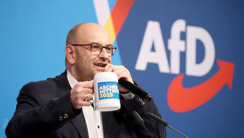"Gesichert rechtsextremistisch": Mögliche Folgen für die AfD 