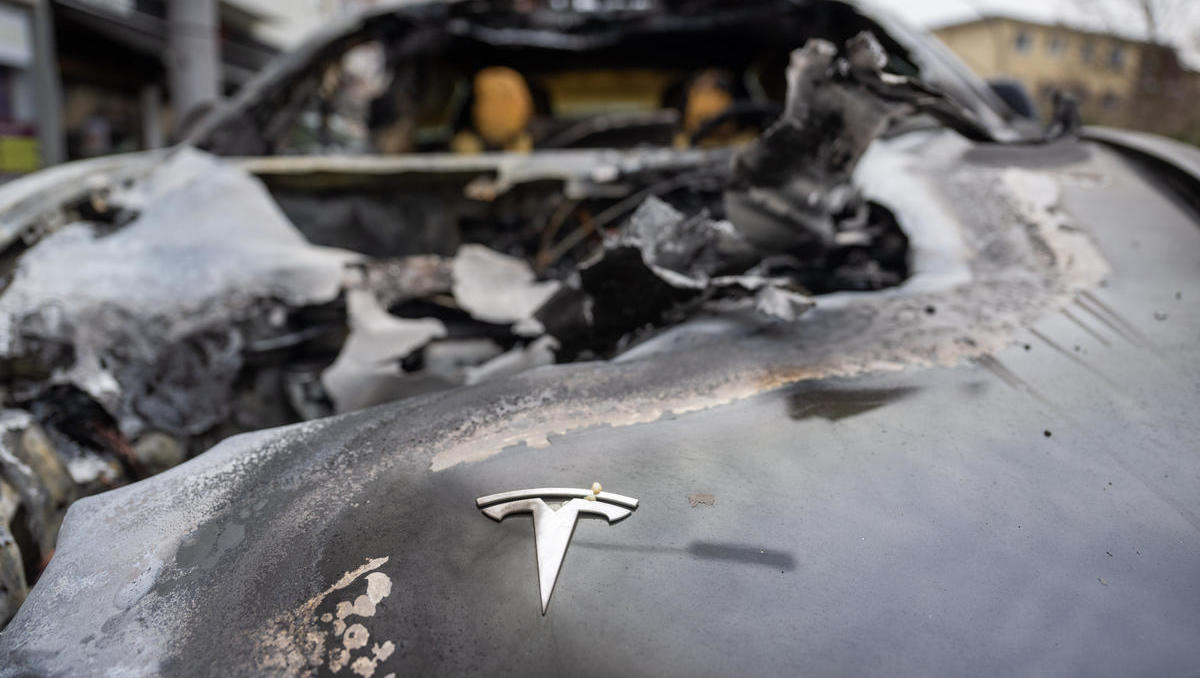 Bye bye, Washington: Elon Musk will erstmal Tesla retten