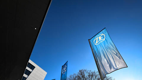 Krisengeschüttelter Zulieferer ZF kürzt ab Mai Arbeitszeiten und Gehälter