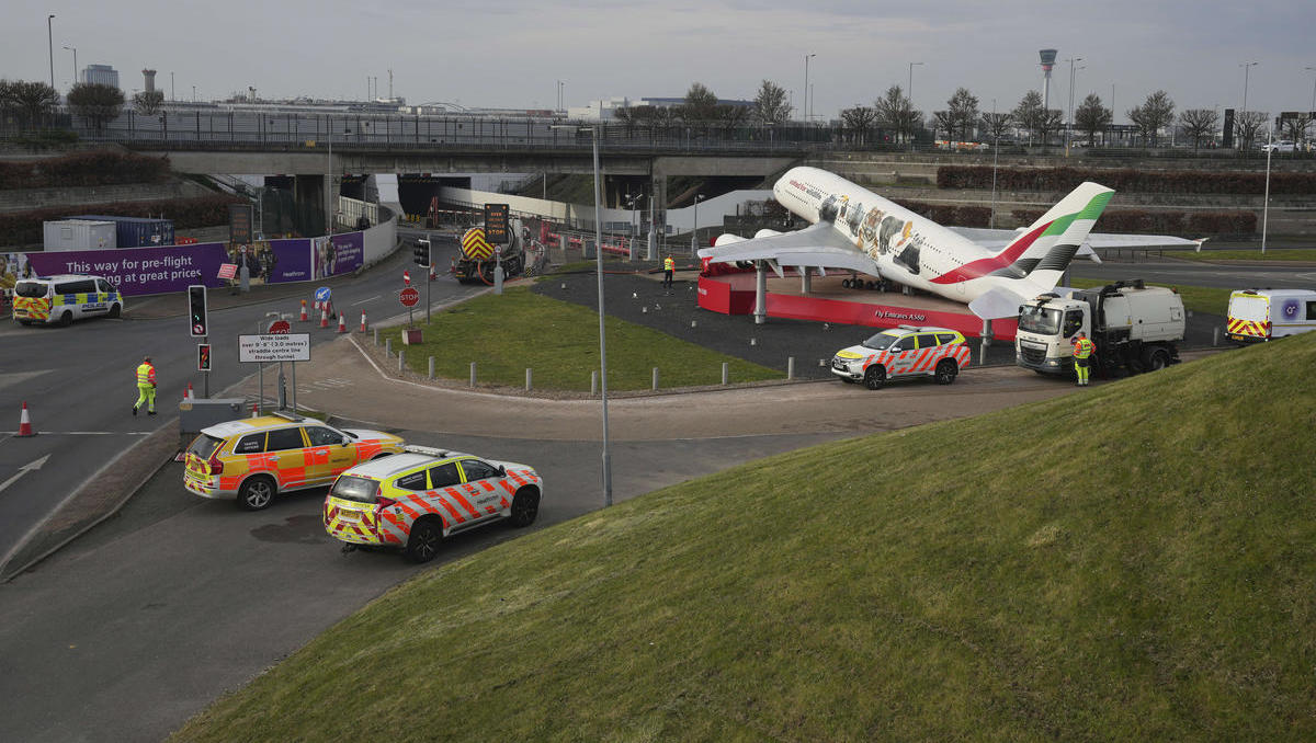 Londoner Flughafen Heathrow: Stromausfall und Feuer sorgen für Chaos - Tausende Reisende betroffen