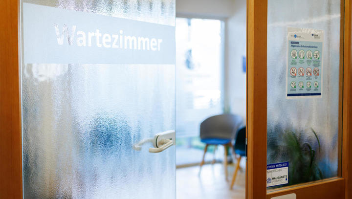 Gesundheitsversorgung: Praxisnachfolge gesucht - Kapazitäten angespannt Gesundheitsversorgung: Praxisnachfolge gesucht - Kapazitäten angespannt