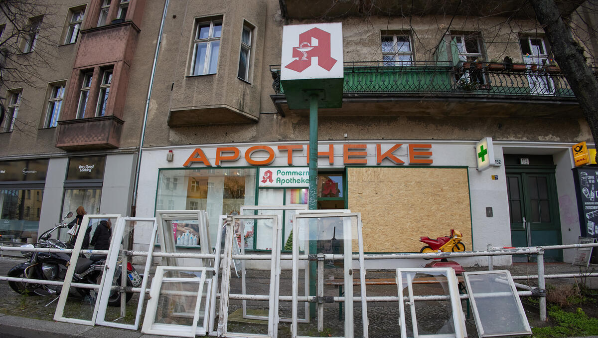 Apothekennetz schrumpft - Branche verlangt Reform
