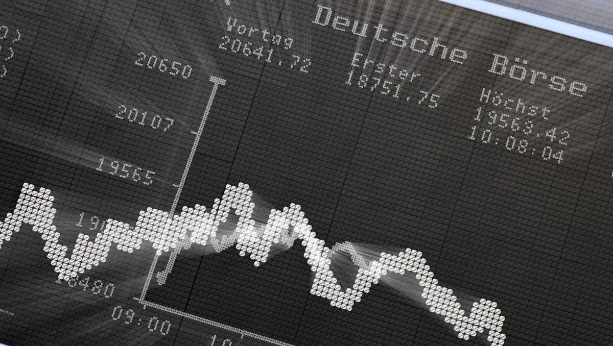 DAX aktuell: Deutscher Aktienindex knackt erstmals 24.000 Punkte – Anleger hoffen auf Entspannung