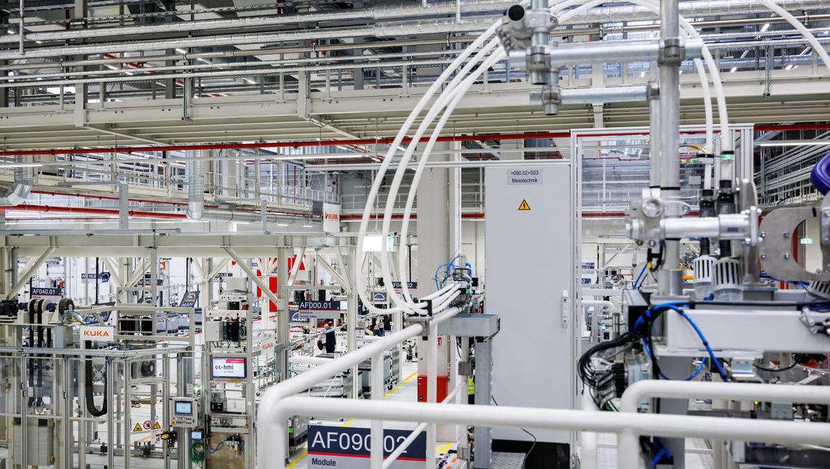 Erneut mehr Aufträge in der Industrie - Experte: mögliche Trendwende