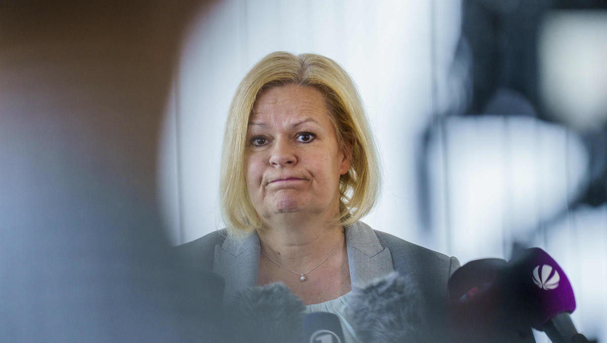 AfD gesichert rechtsextremistisch: AfD klagt gegen Verfassungsschutz-Einstufung