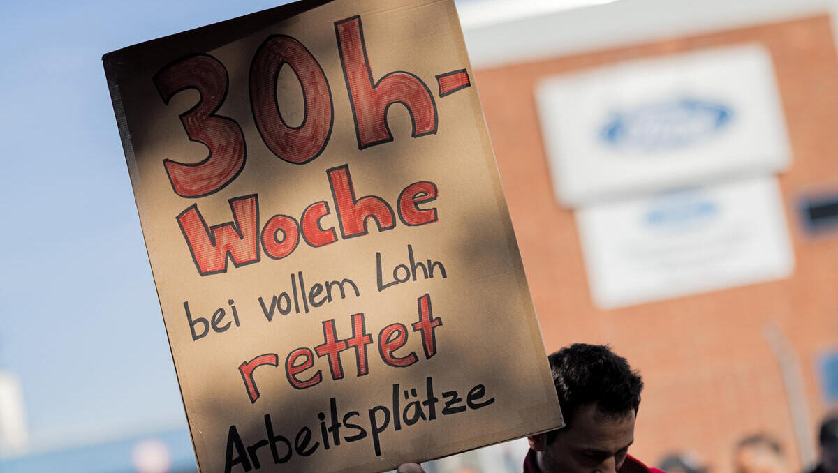 Wirtschaft in dauerndem Krisenmodus: Jedes dritte Unternehmen plant Stellenabbau